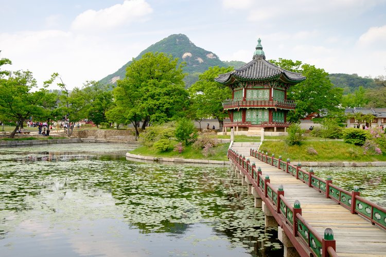 Seoul Travel Guide
